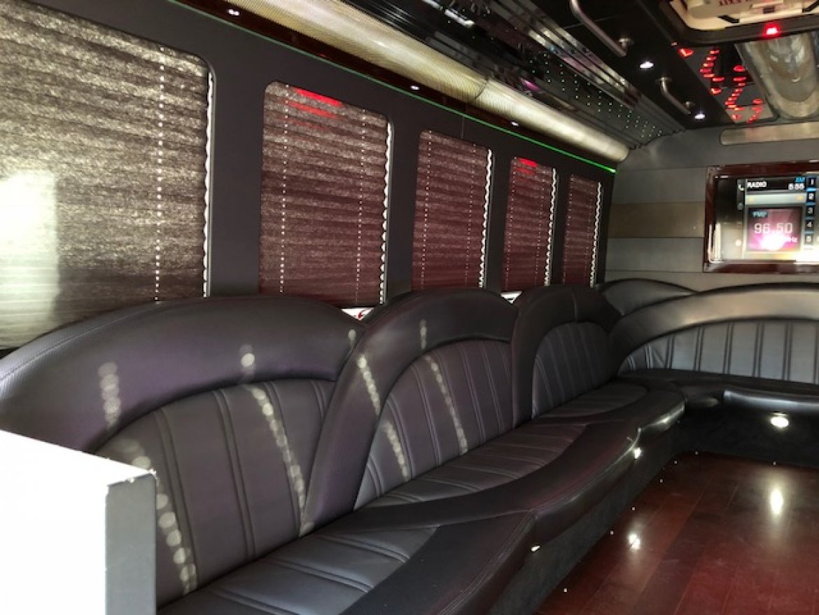Limo Bus for Sale in Aurora, CO - Photo 11
