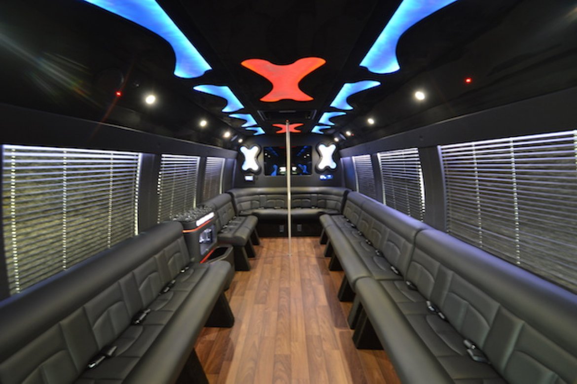 Limo Bus for Sale in Aurora, CO - Photo 8