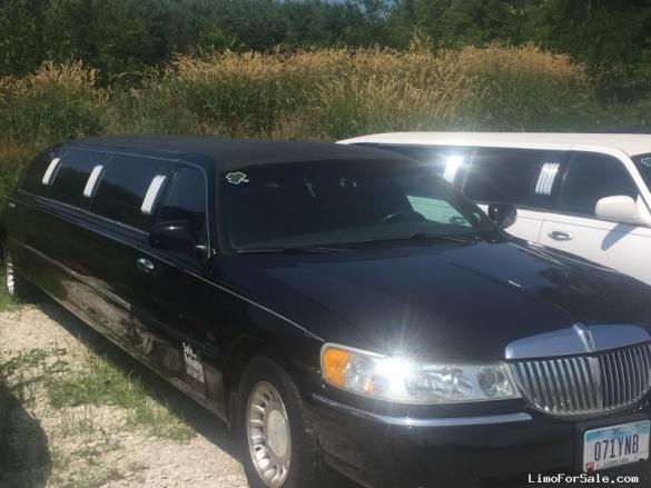 2000 Lincoln Towncar Limousine for Sale in AVON, OH - Main Photo