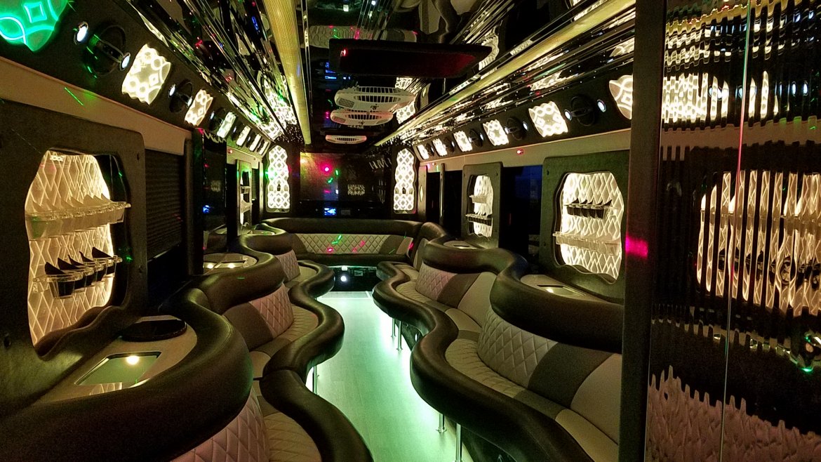 Limo Bus for Sale in Mornganville, NJ - Photo 2