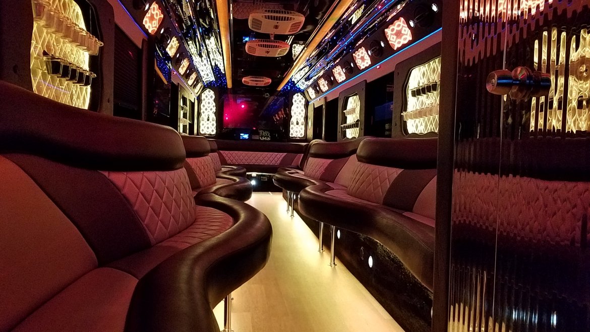 Limo Bus for Sale in Mornganville, NJ - Photo 4