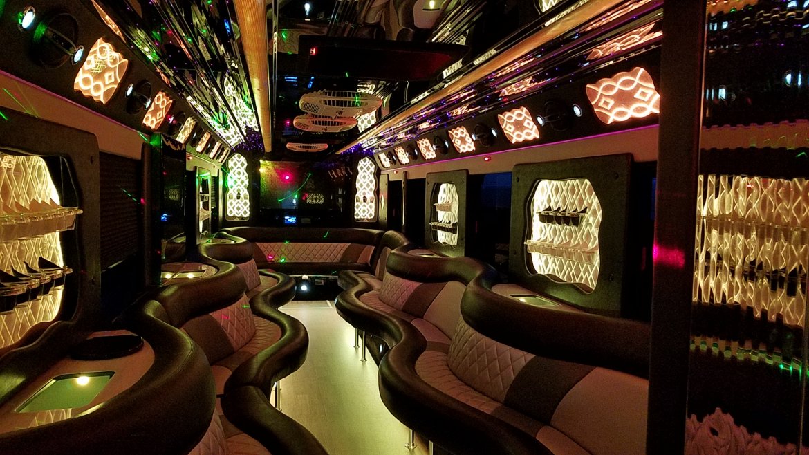 Limo Bus for Sale in Mornganville, NJ - Photo 9