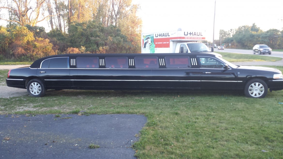 Limousine for Sale in AMHERST, OH - Photo 5