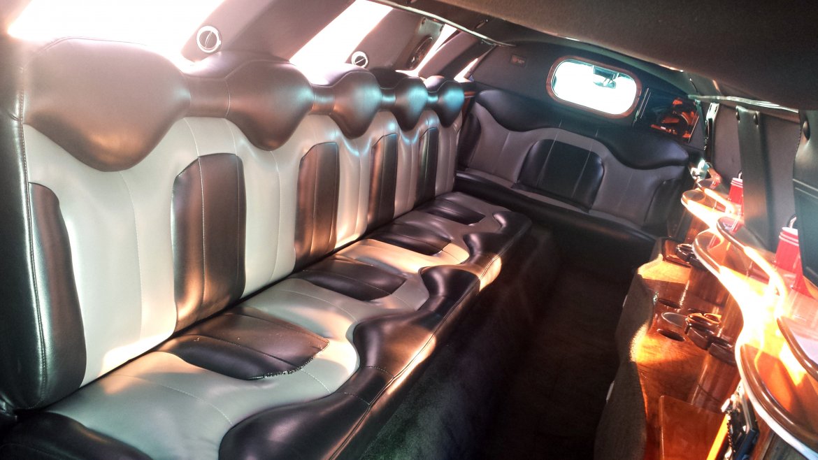 Limousine for Sale in AMHERST, OH - Photo 13