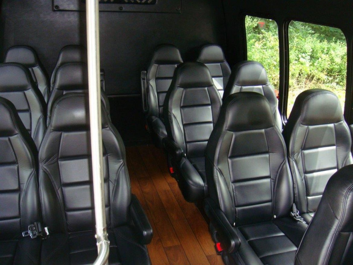Executive Shuttle for Sale in Oaklyn, NJ - Photo 7