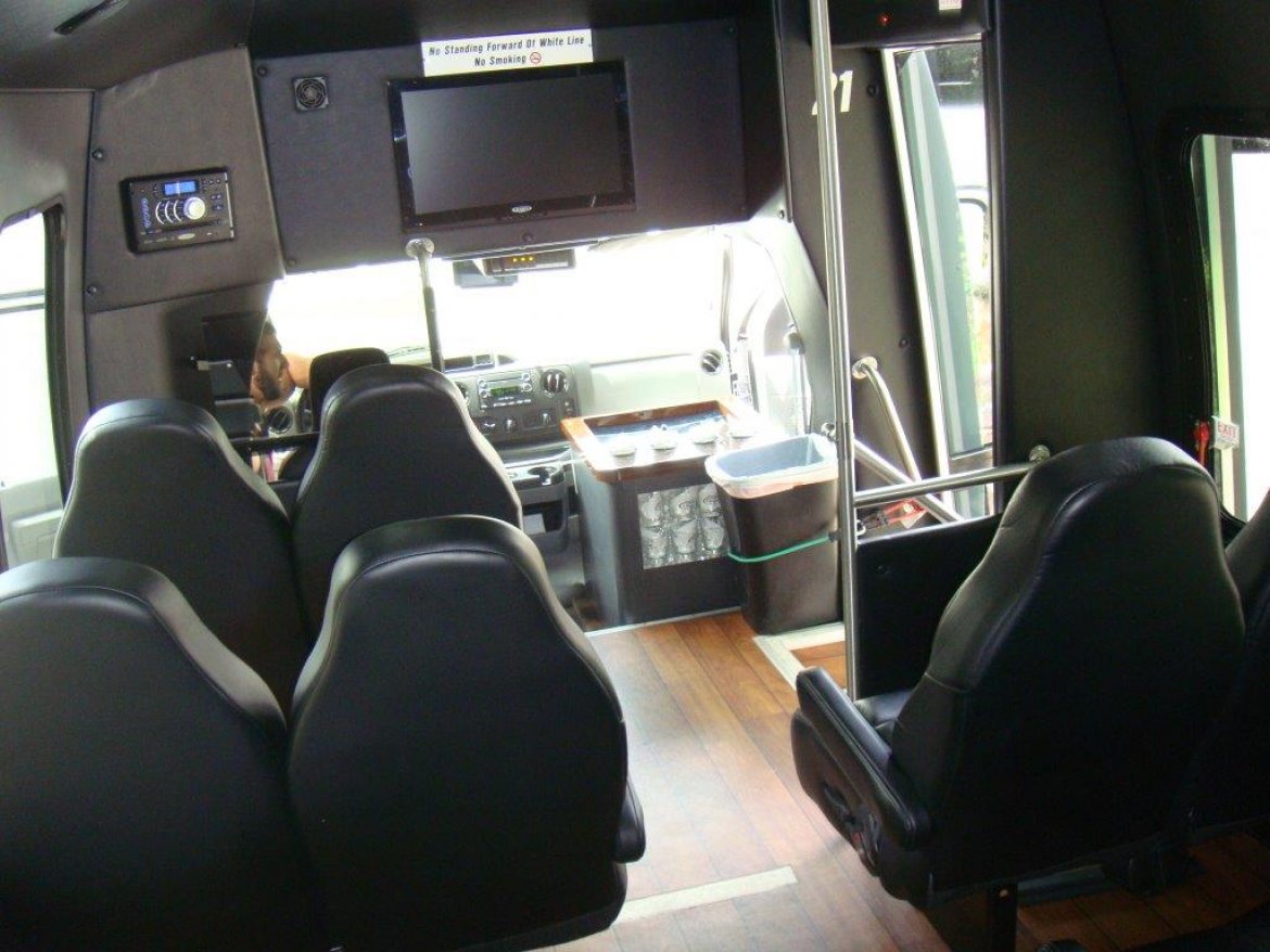 Executive Shuttle for Sale in Oaklyn, NJ - Photo 9