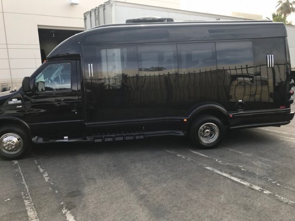 2013 Ford E-350-Gas Sprinter for Sale in Riverside, CA - Photo 2