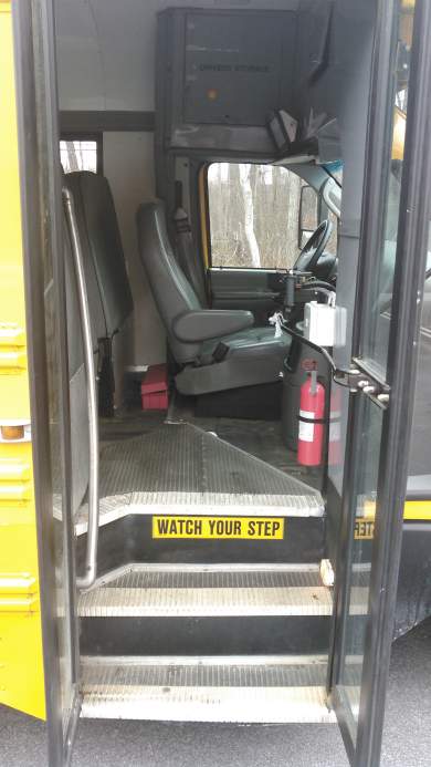 2006 Ford E-450 Mini School Bus - Shuttle Bus for Sale in Wall, NJ - Photo 11