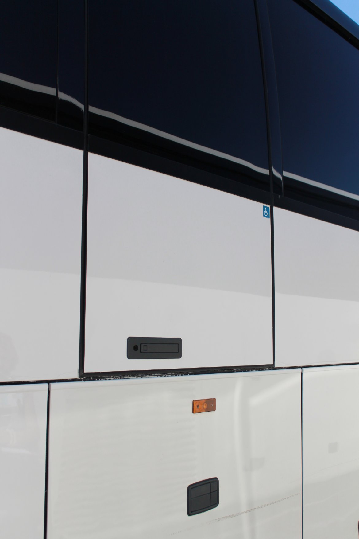 Motorcoach for Sale in San Francisco, CA - Photo 10