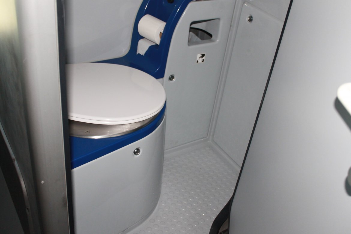Motorcoach for Sale in San Francisco, CA - Photo 25