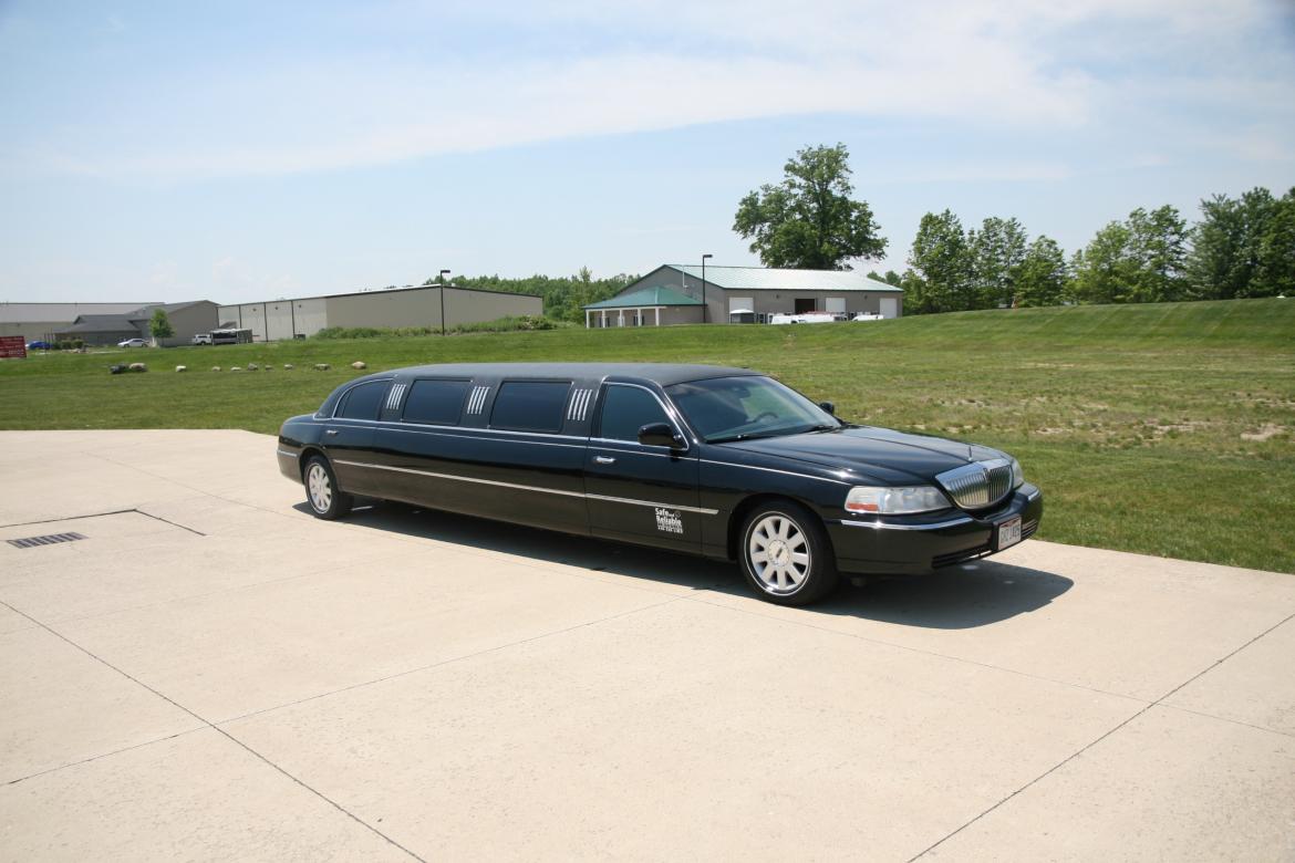 Limousine for Sale in AVON, OH - Main Photo