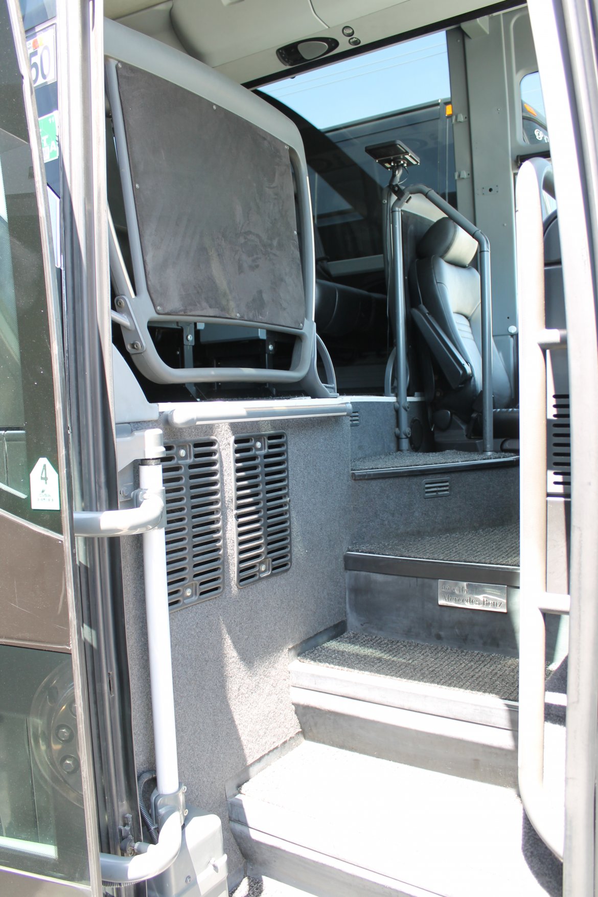 Motorcoach for Sale in San Francisco, CA - Photo 12