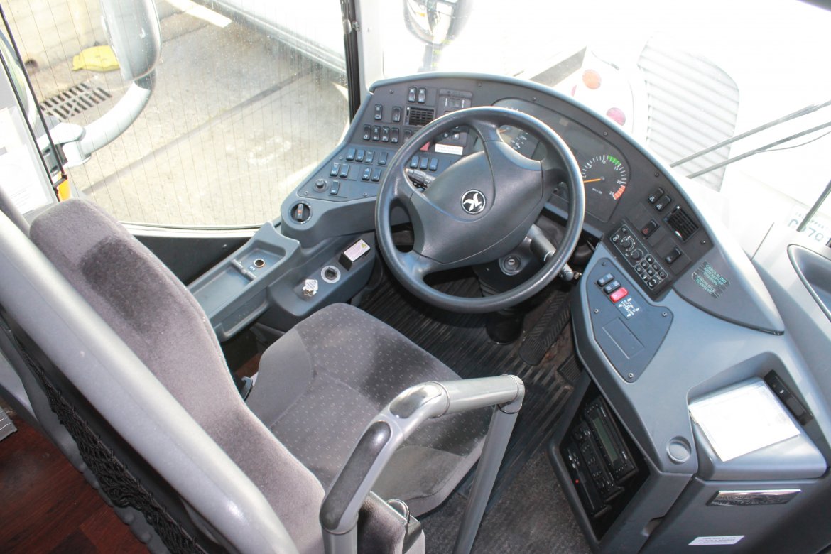 Motorcoach for Sale in San Francisco, CA - Photo 4