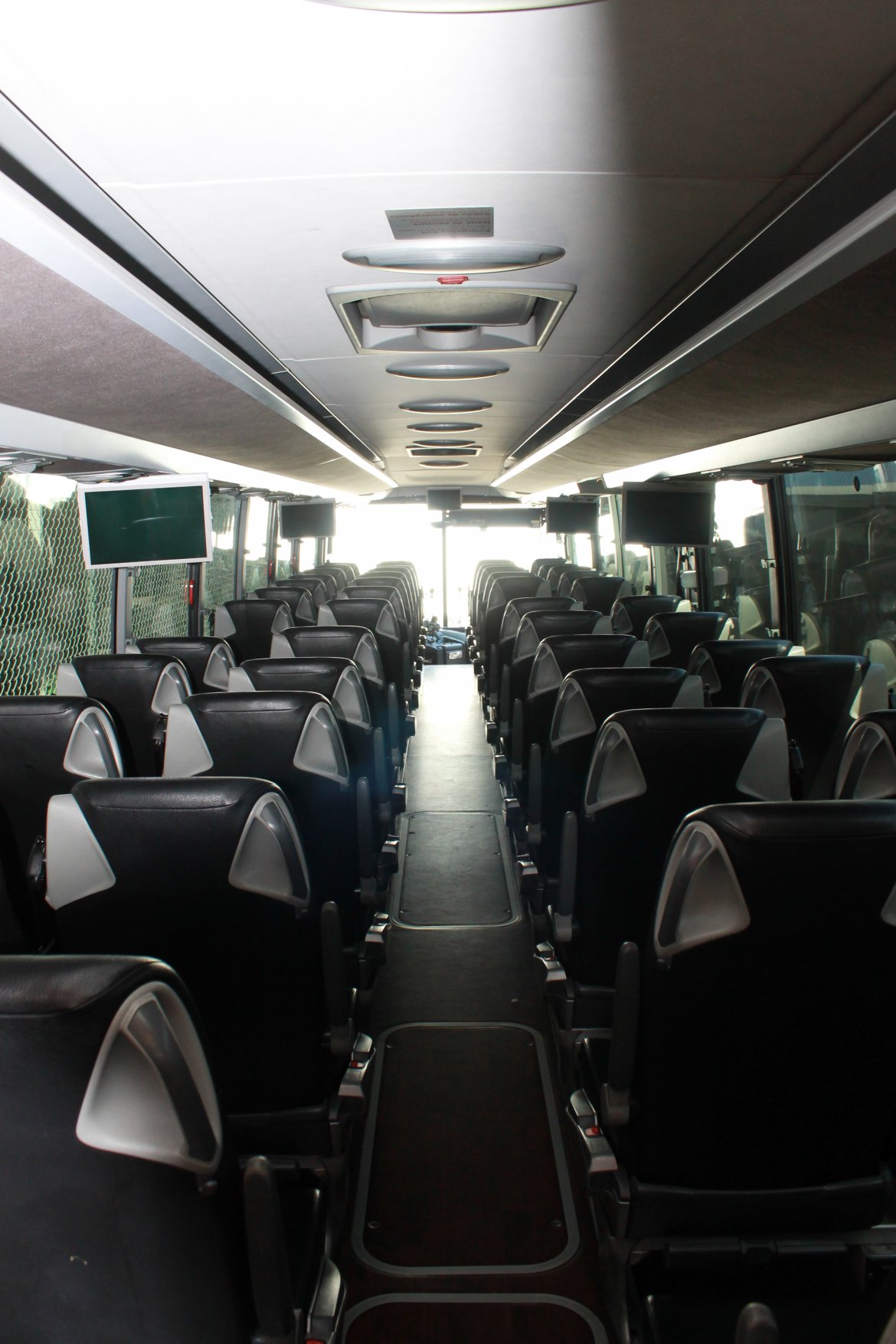 Motorcoach for Sale in San Francisco, CA - Photo 15