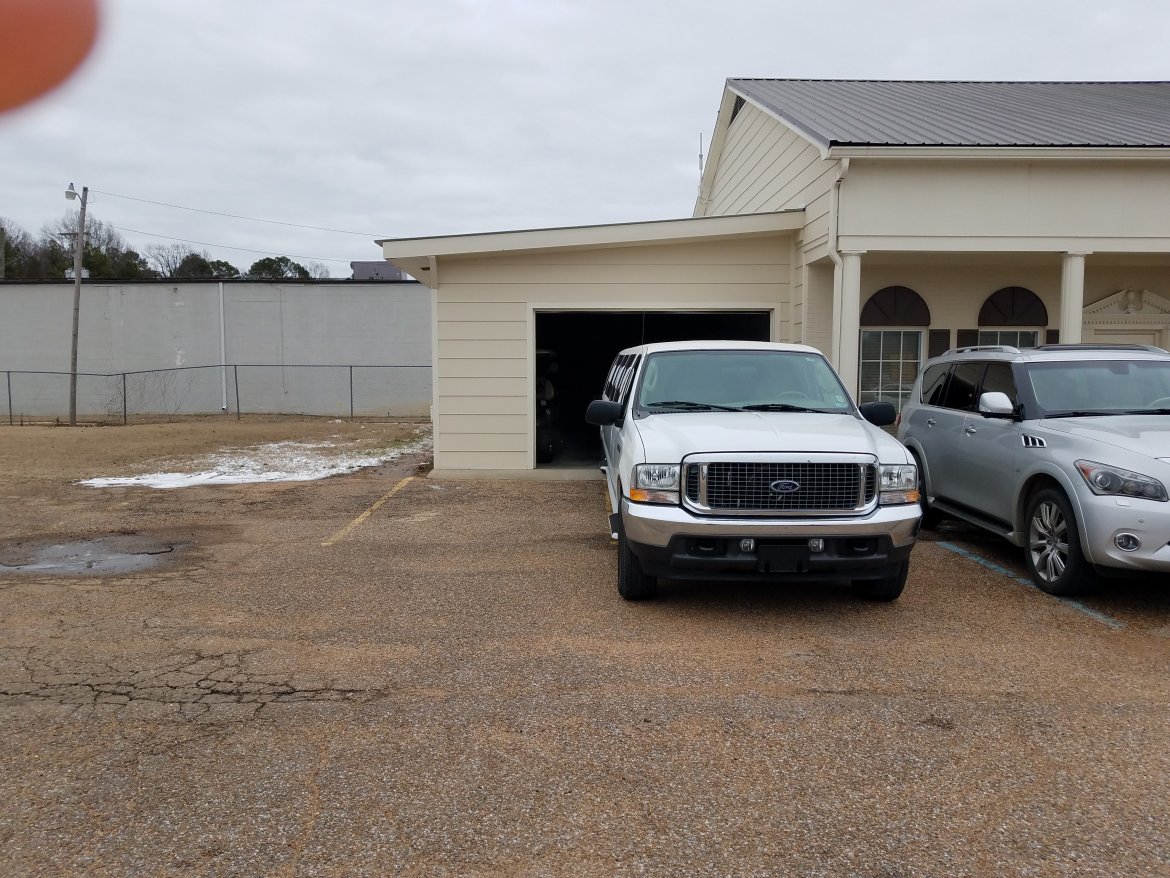 Limousine for Sale in BATESVILLE, MS - Photo 3