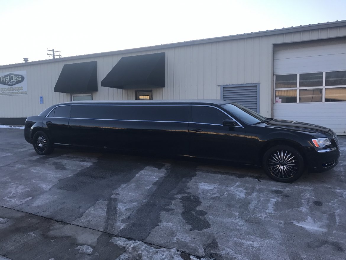 Limousine for Sale in Springfield, MO - Photo 8