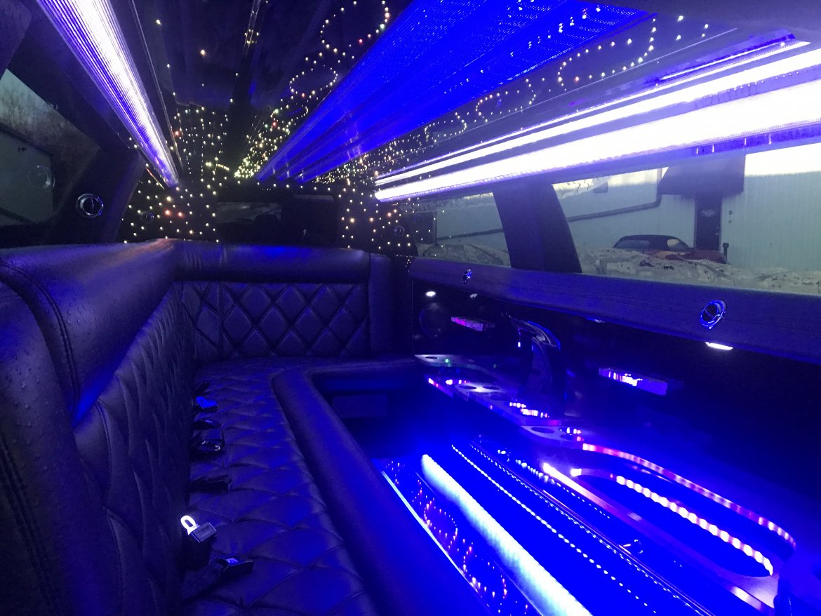 Limousine for Sale in Springfield, MO - Photo 17