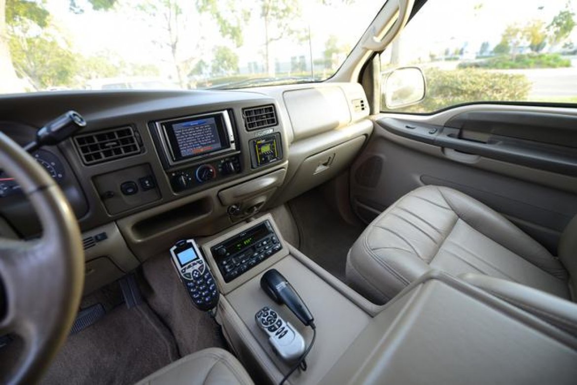 CEO SUV Mobile Office for Sale in Riverside, CA - Photo 4