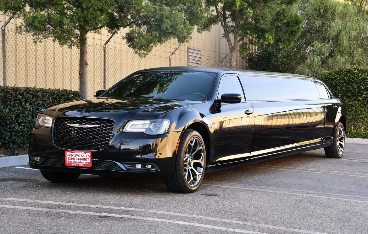 Limousine for Sale in Fontana, CA - Photo 7