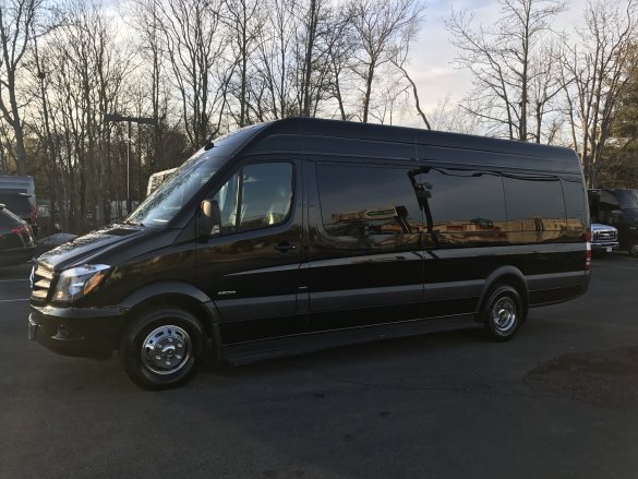 2014 Mercedes-Benz Sprinter 3,500 Sprinter for Sale in Mornganville, NJ - Photo 2