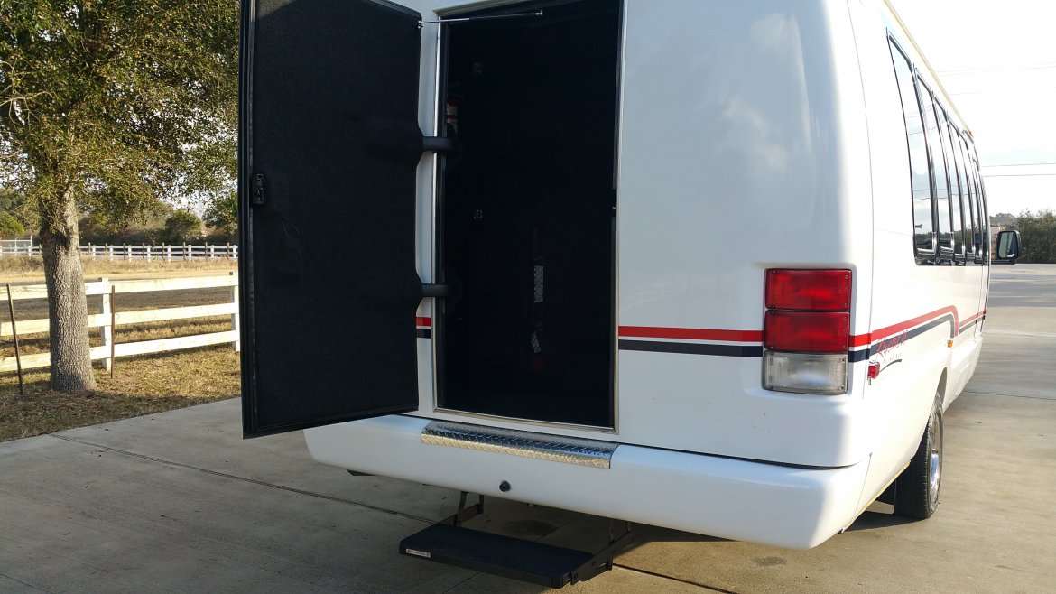 Limo Bus for Sale in Houston, TX - Photo 10