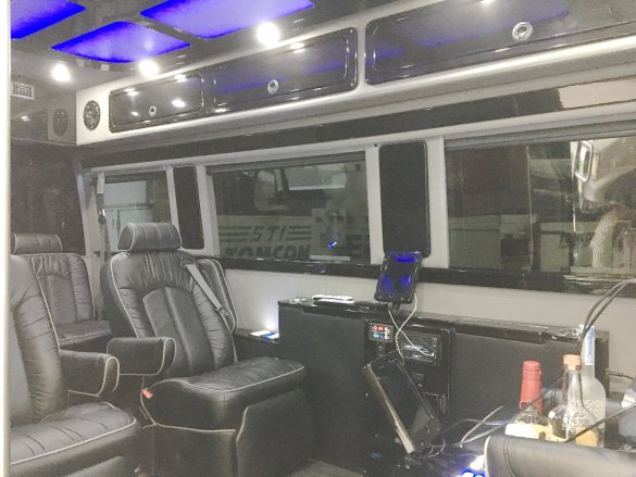 2015 Mercedes-Benz Sprinter 2500 Sprinter for Sale in Oaklyn, NJ - Photo 3
