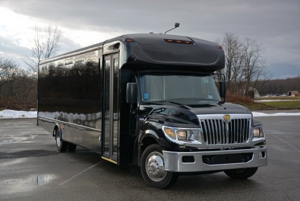2014 IC Bus Starcraft Limo Bus for Sale in North East, PA - Main Photo