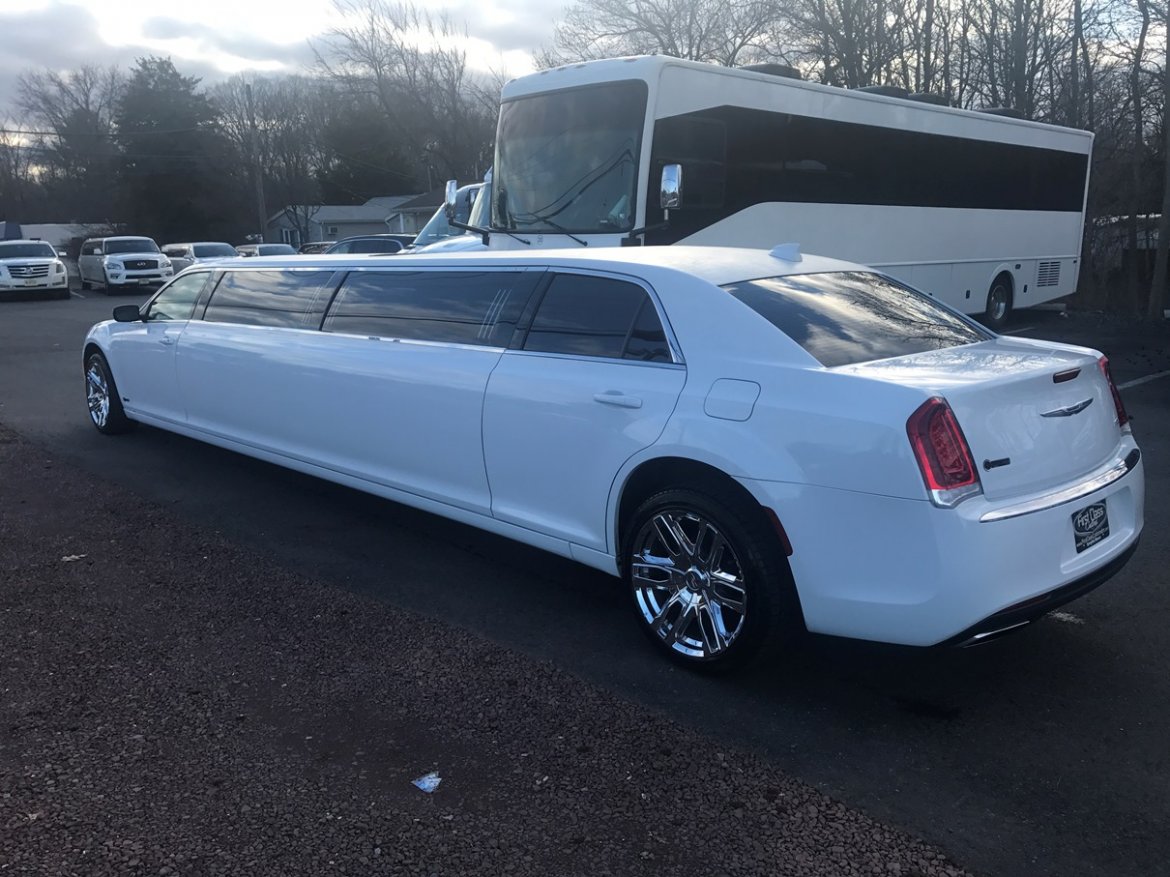 Limousine for Sale in Morgnaville, NJ - Photo 6