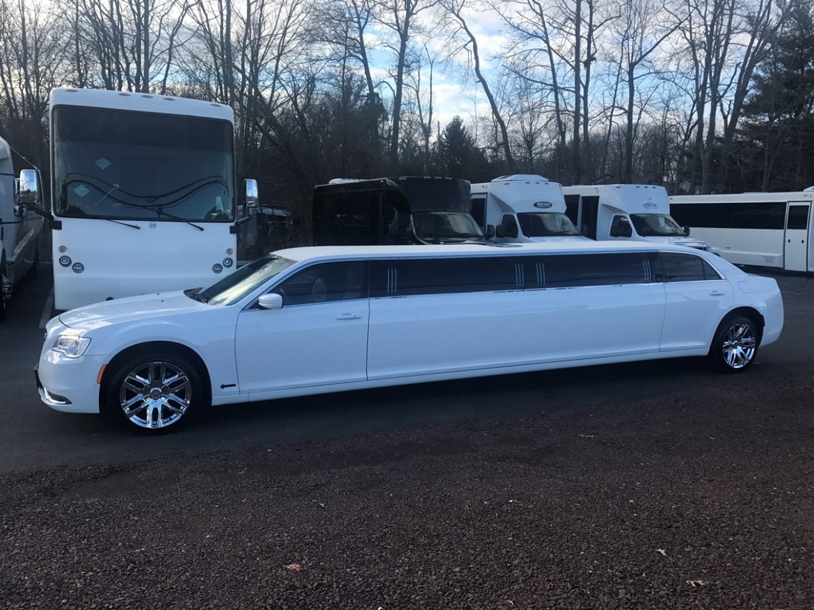Limousine for Sale in Morgnaville, NJ - Photo 7