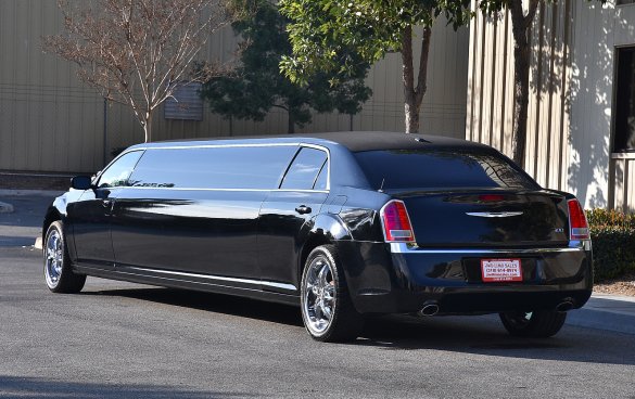 2013 Chrysler 300 Limousine for Sale in Fontana, CA - Photo 2
