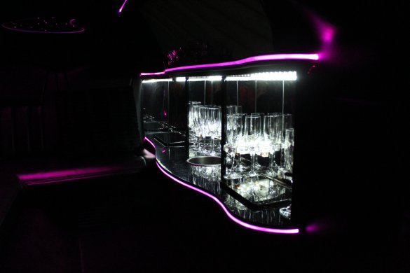 2009 Lincoln Royale  Limousine for Sale in Jasper , TX - Photo 2