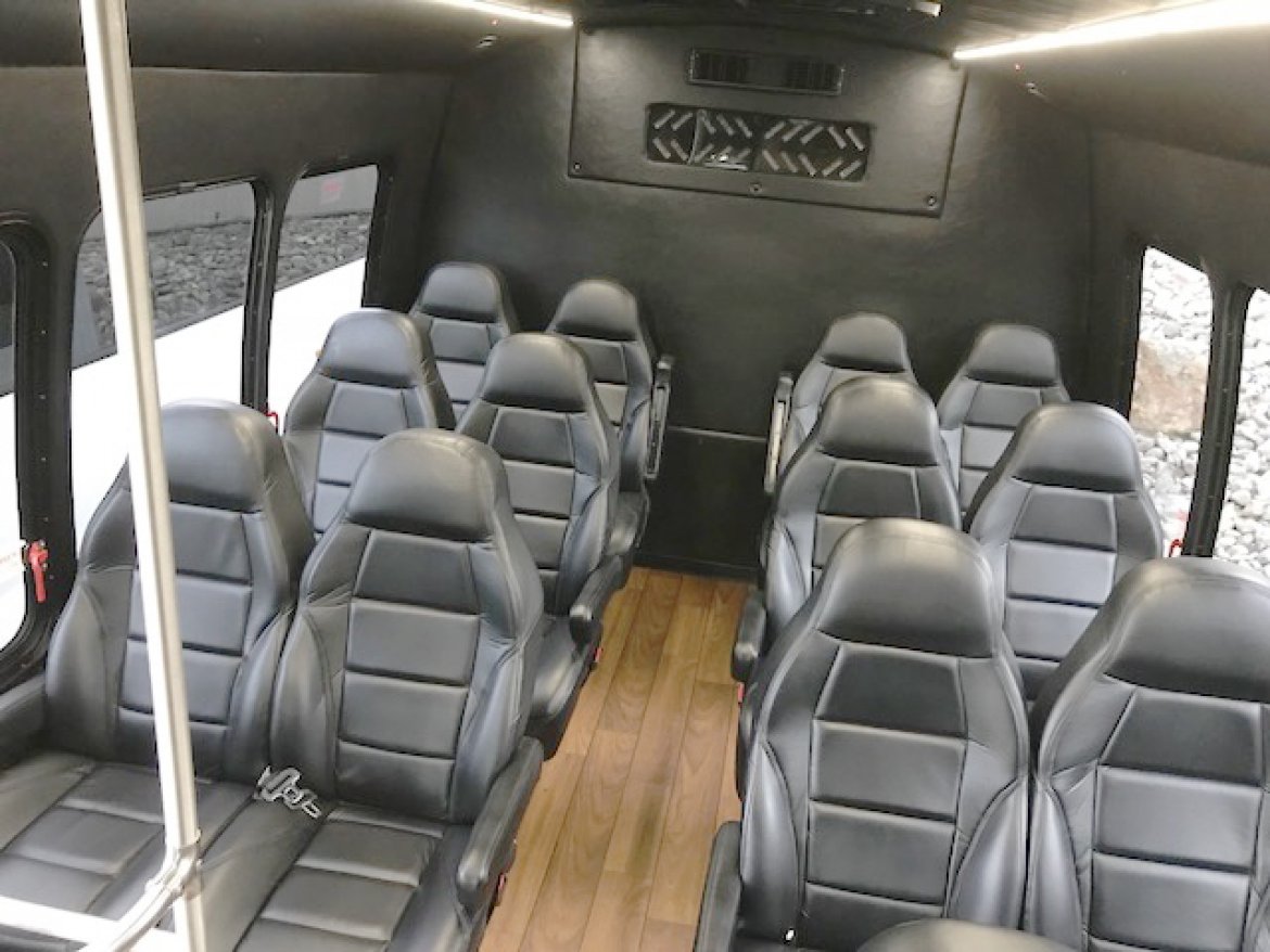 Shuttle Bus for Sale in Oaklyn, NJ - Photo 9