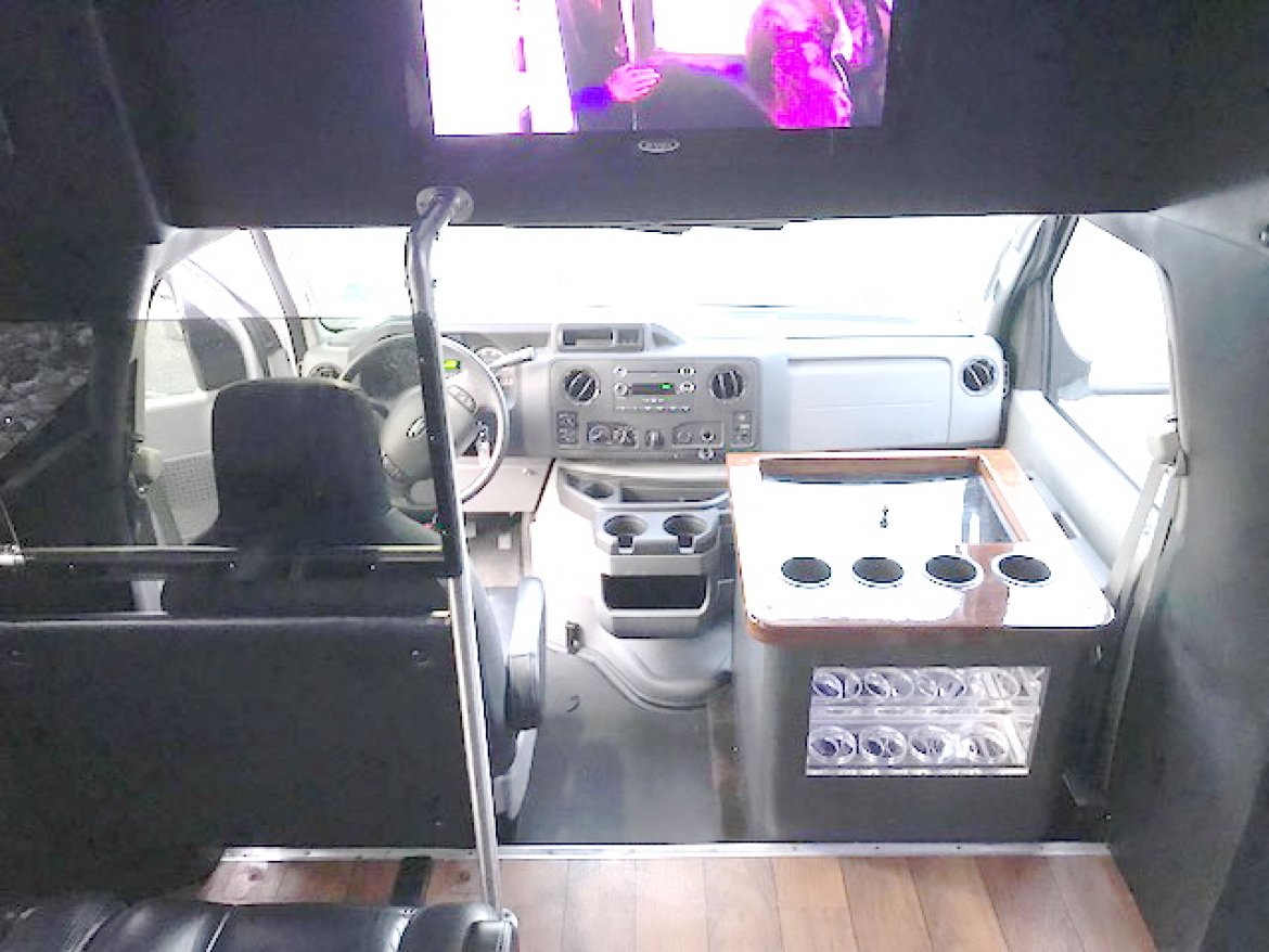 Shuttle Bus for Sale in Oaklyn, NJ - Photo 19