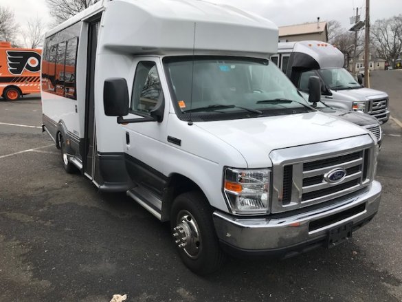 2014 Ford E-450 Shuttle Bus for Sale in Oaklyn, NJ - Photo 3