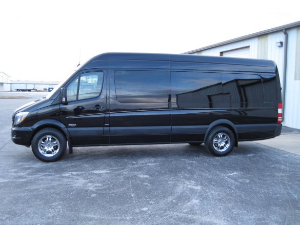2014 Mercedes-Benz 2500 Sprinter for Sale in Ozark, MO - Main Photo