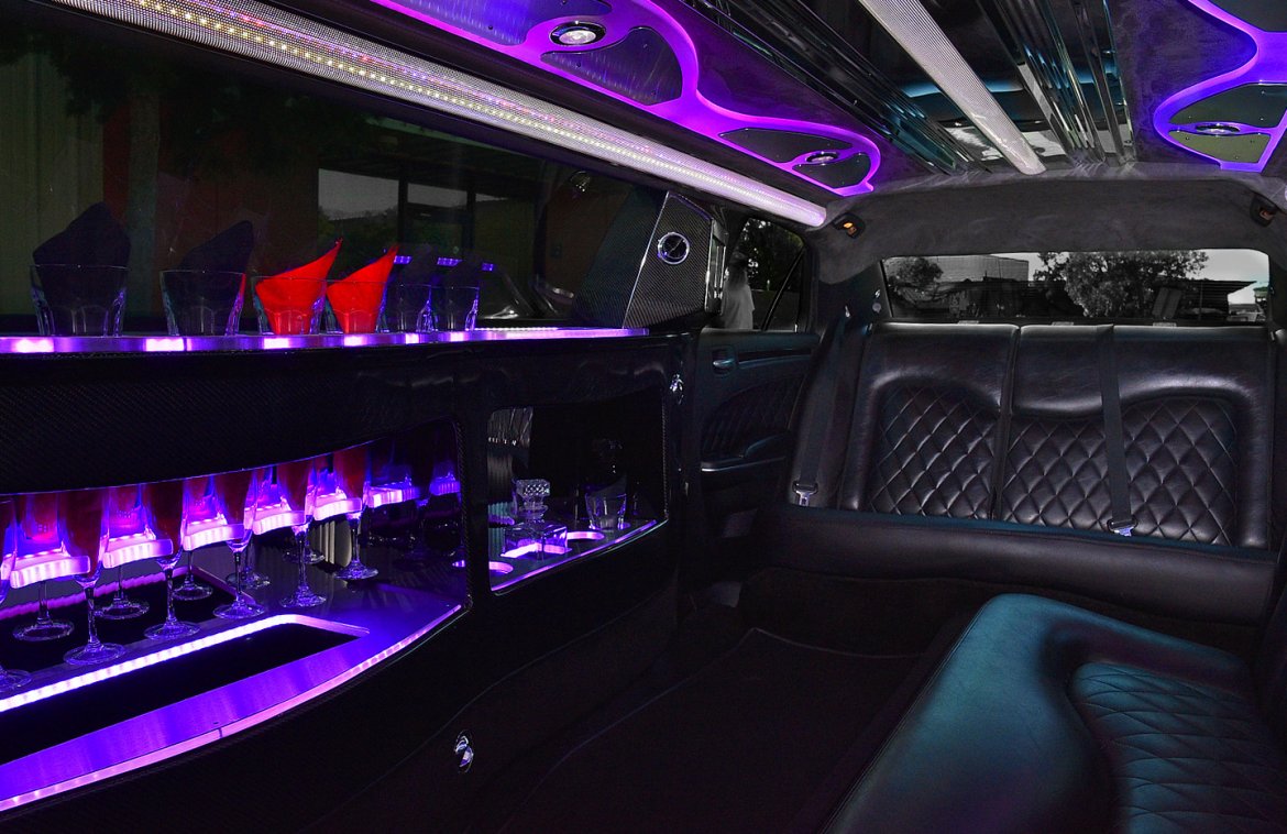 Limousine for Sale in Fontana, CA - Photo 9