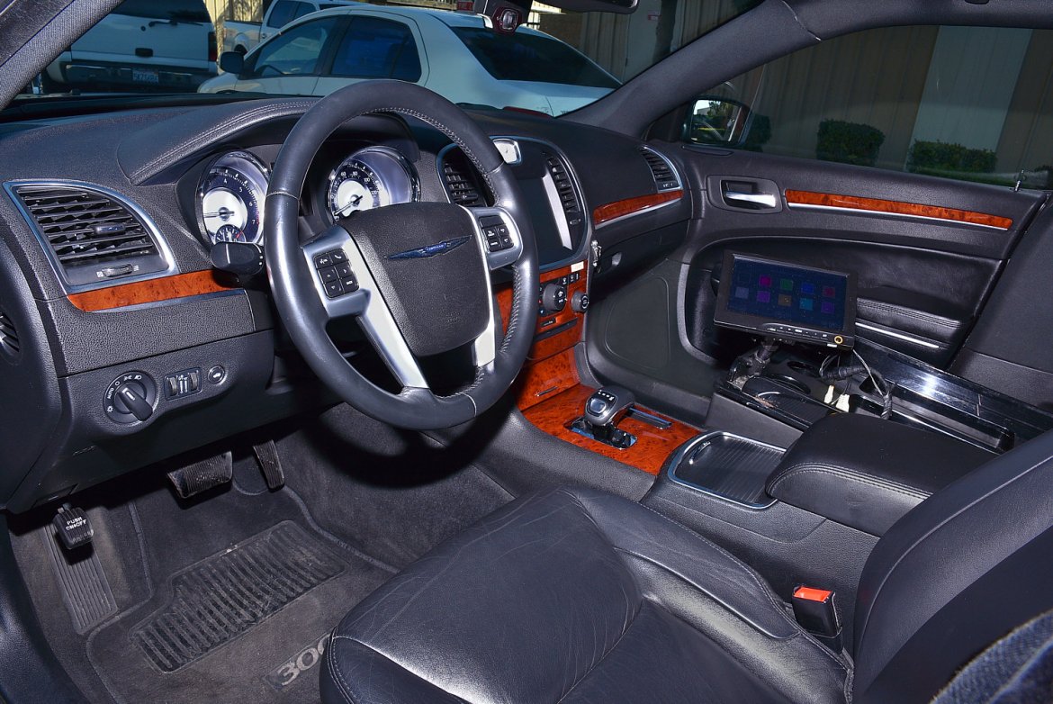Limousine for Sale in Fontana, CA - Photo 12