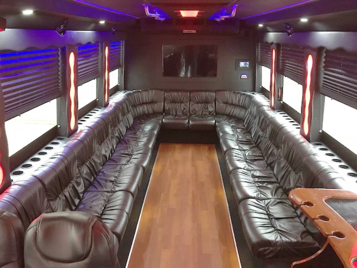 Shuttle Bus for Sale in Oaklyn, NJ - Photo 16