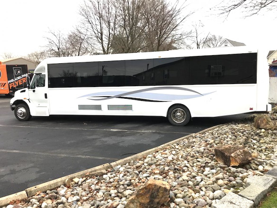 Shuttle Bus for Sale in Oaklyn, NJ - Main Photo