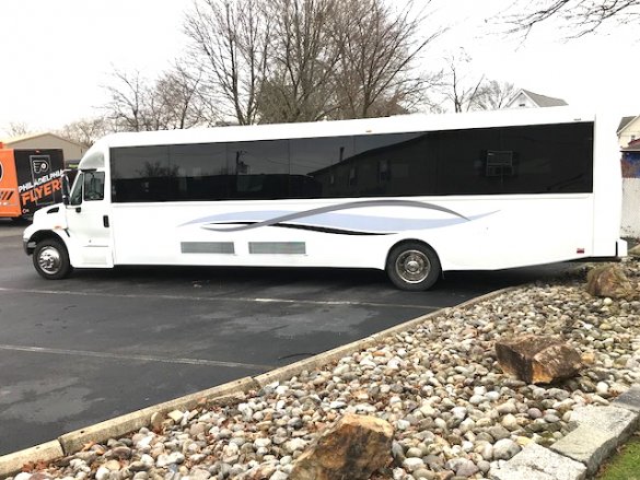 2013 International 3200 Shuttle Bus for Sale in Oaklyn, NJ - Main Photo