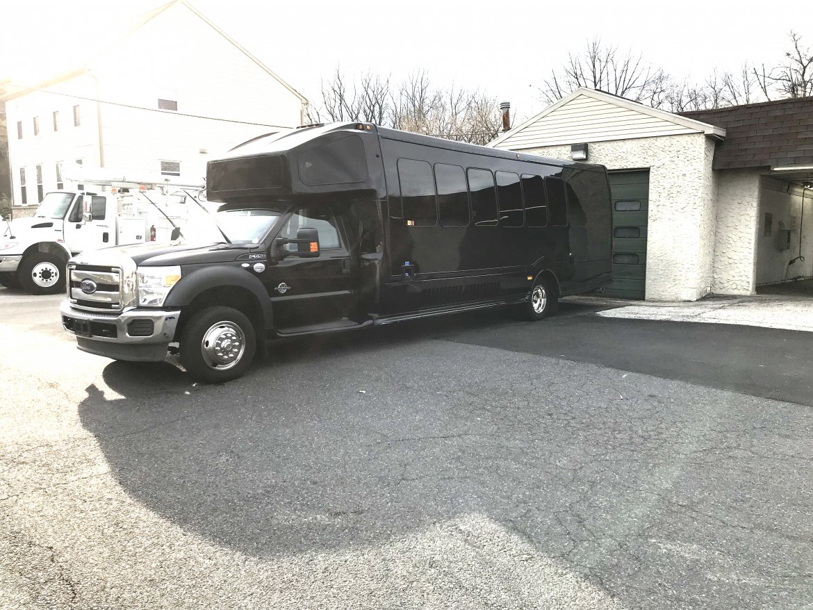 Shuttle Bus for Sale in Oaklyn, NJ - Photo 15