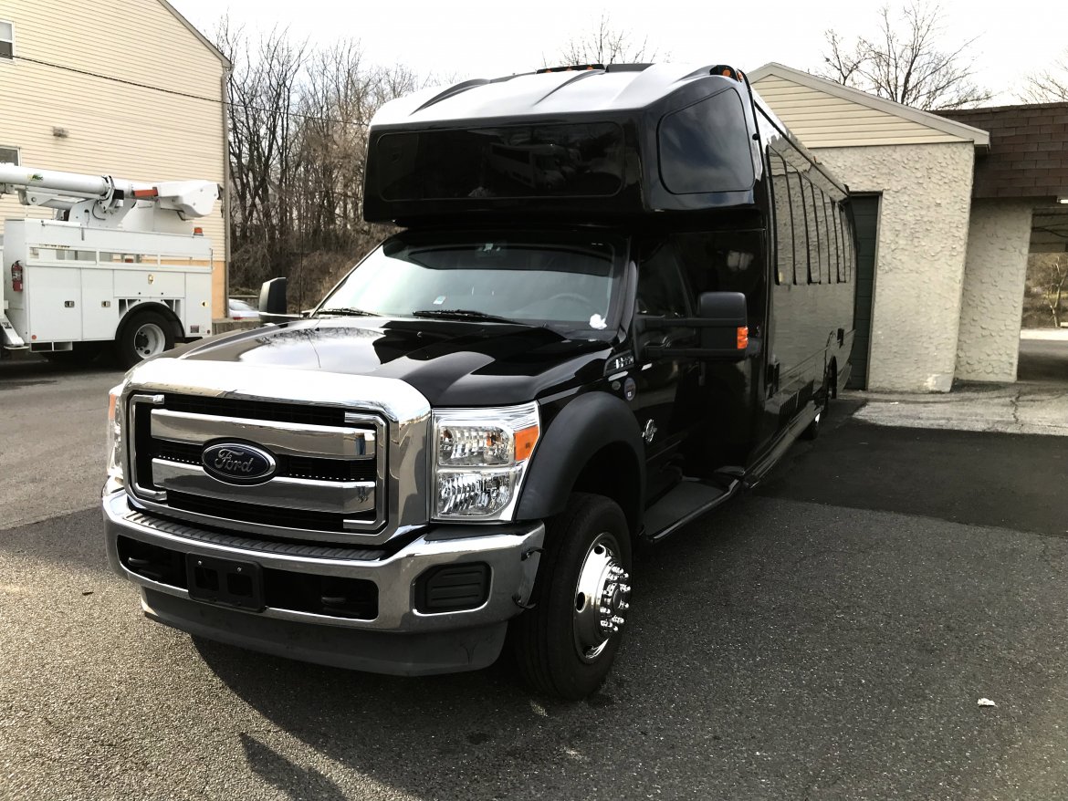 Shuttle Bus for Sale in Oaklyn, NJ - Photo 3